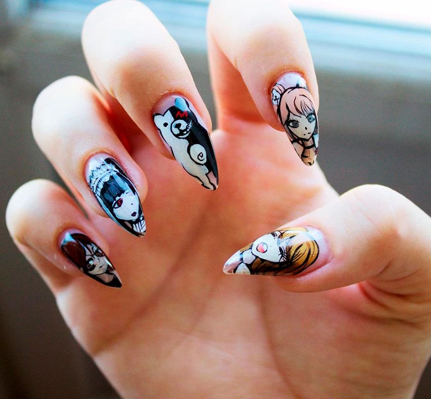 Anime manicure