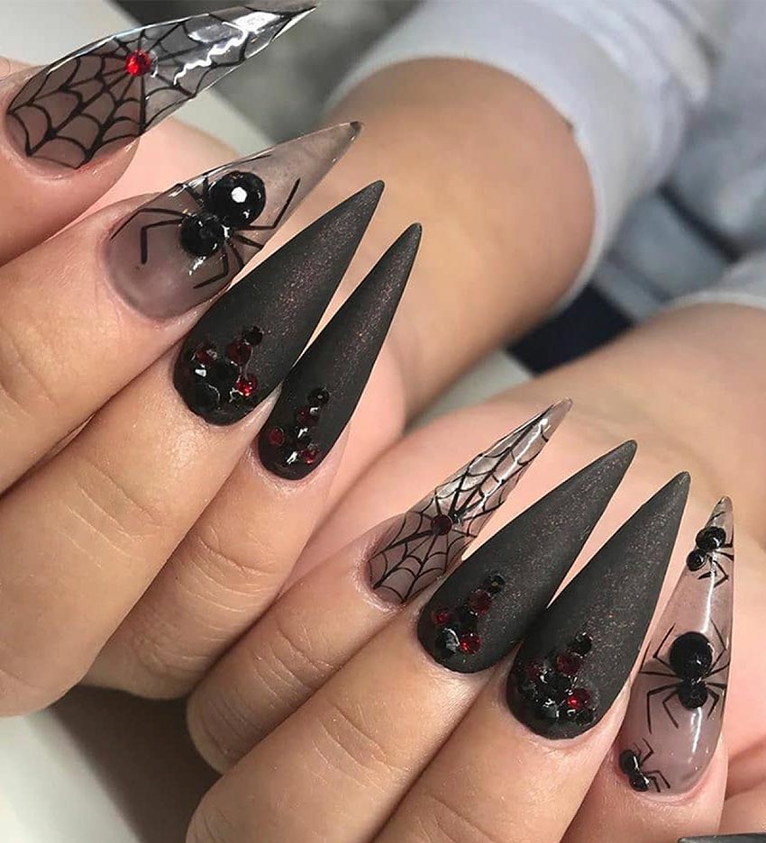 Manicure stilettos