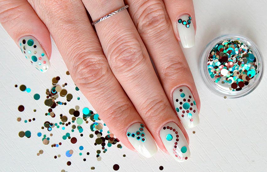 Sequin manicure