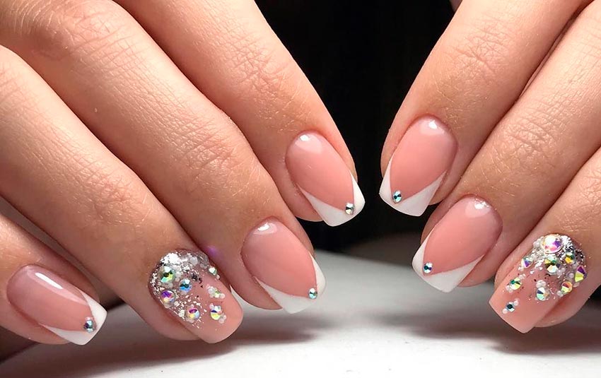 Manicure does not require correction for a long time