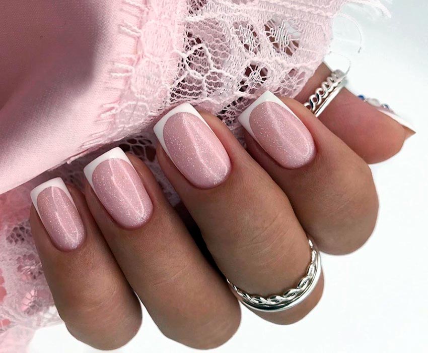 Manicure that does not require correction for a long time: 4 useful life hacks