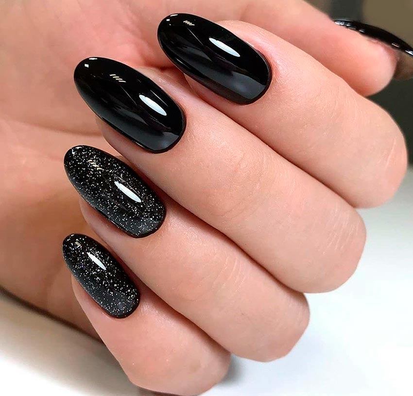 Manicure for New Year 2024