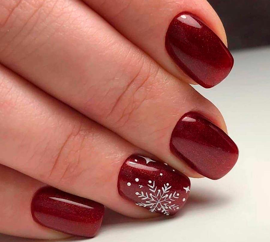 Festive manicure