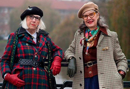 Fashion for obese women after 50 years: stylish tips and images