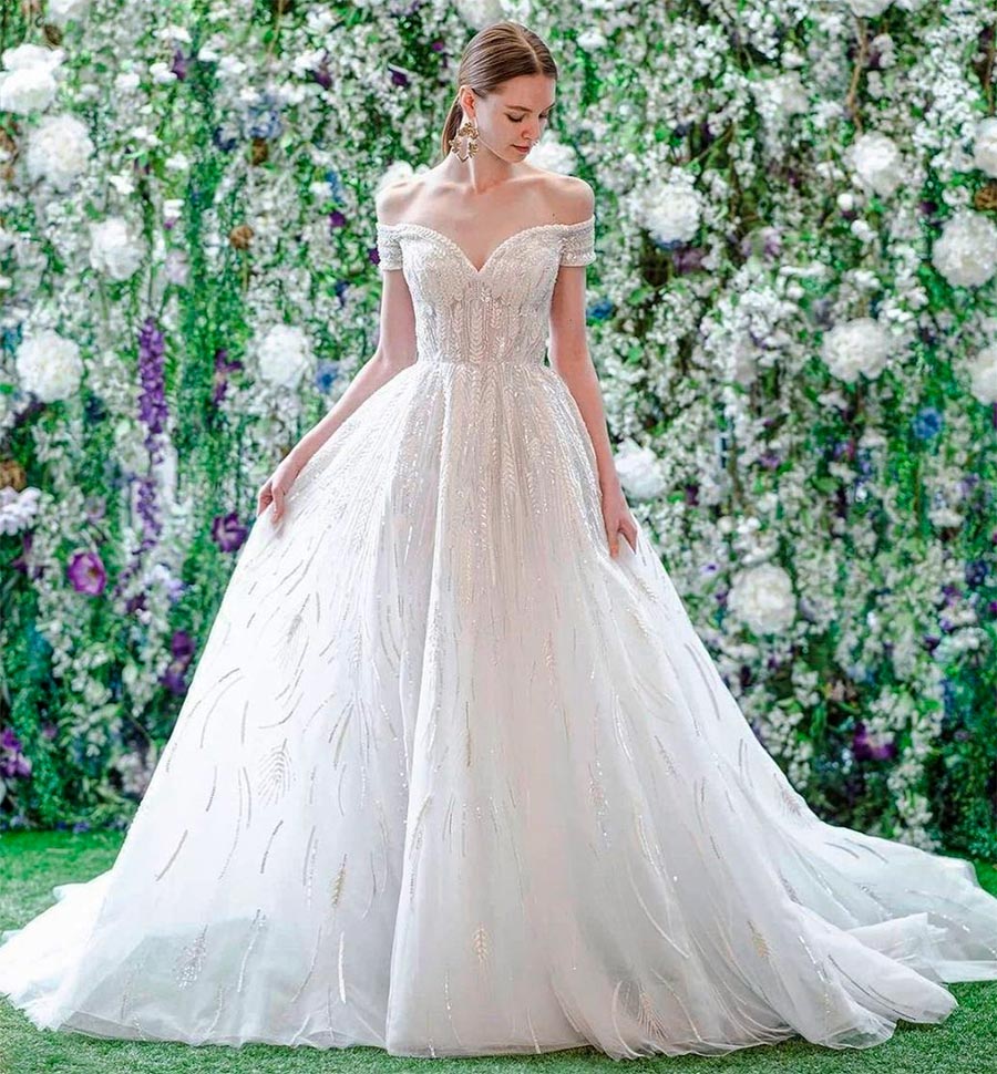 Luxury wedding dress